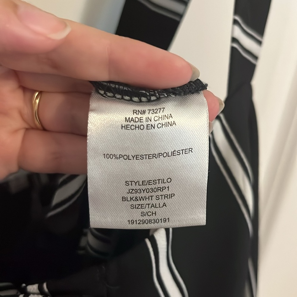 Candie’s Black and White Striped Jumpsuit 🌟 - Picture 10 of 10